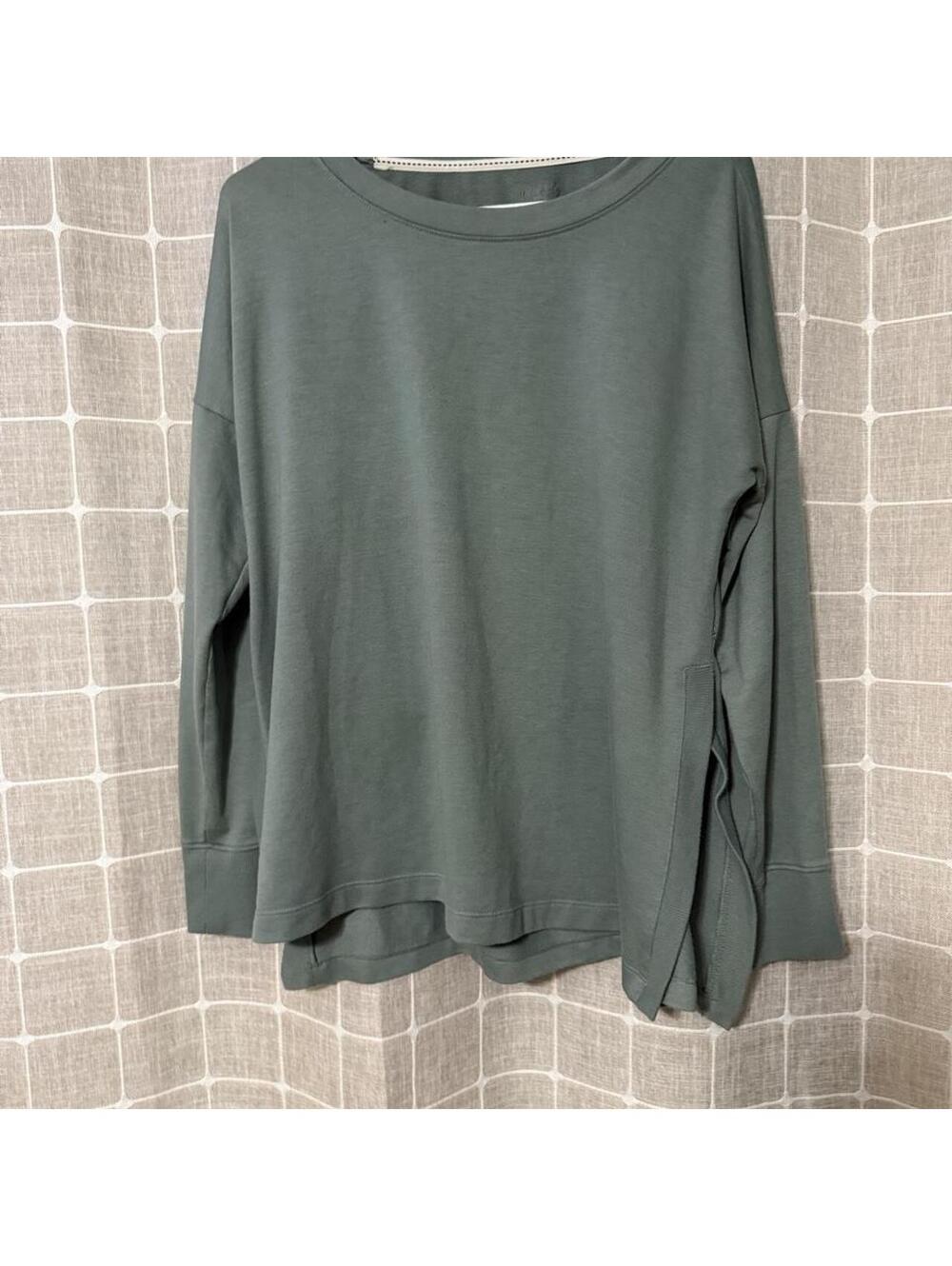 Wonderly Women's Green and Khaki Blous